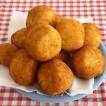 Nyaraló Pinella *